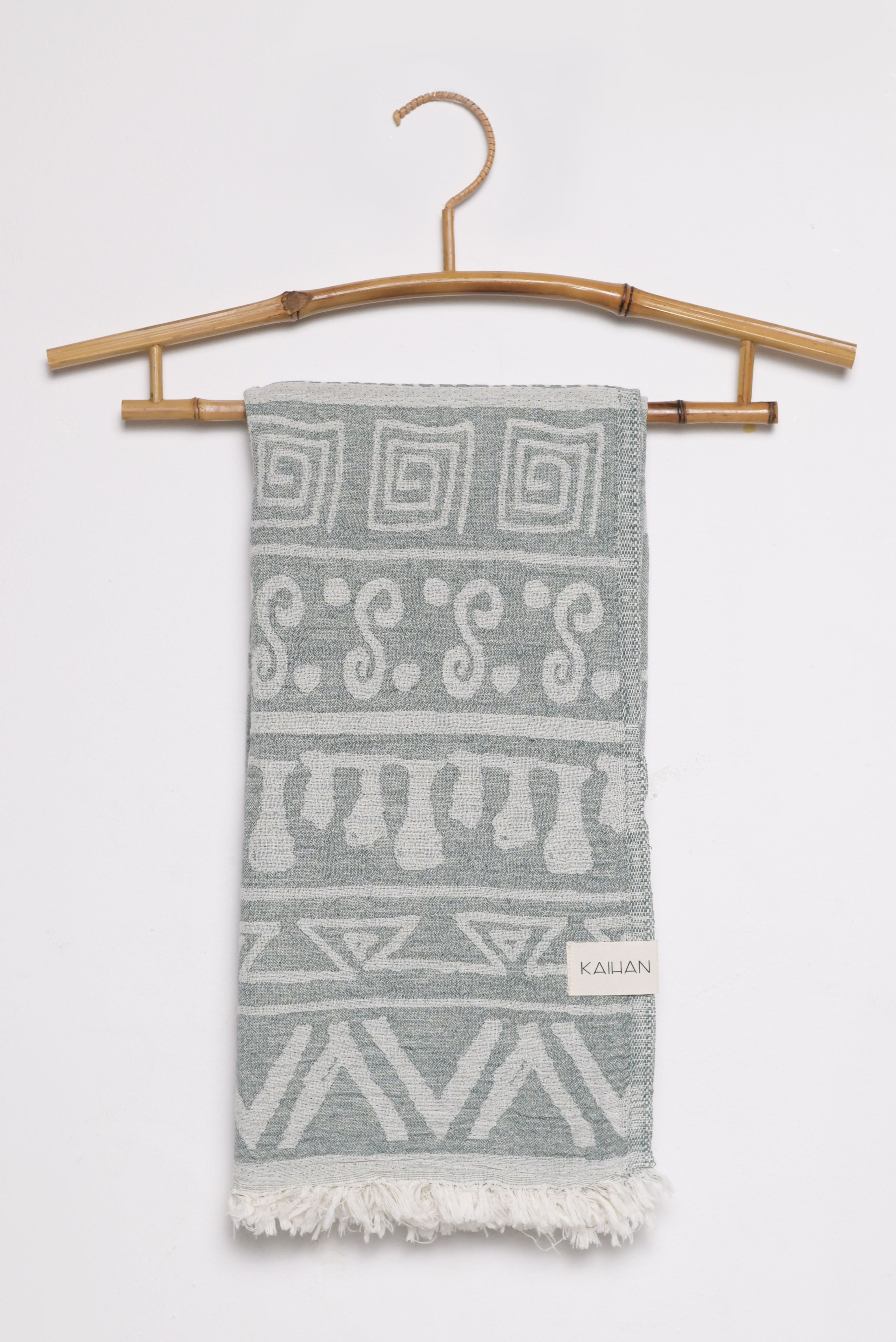 Medeia Towels